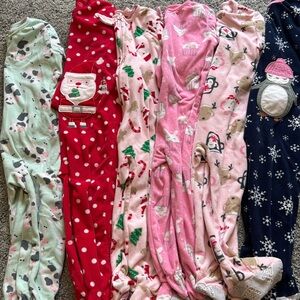 Girls 2T Fleece zip up Carter’s pajamas